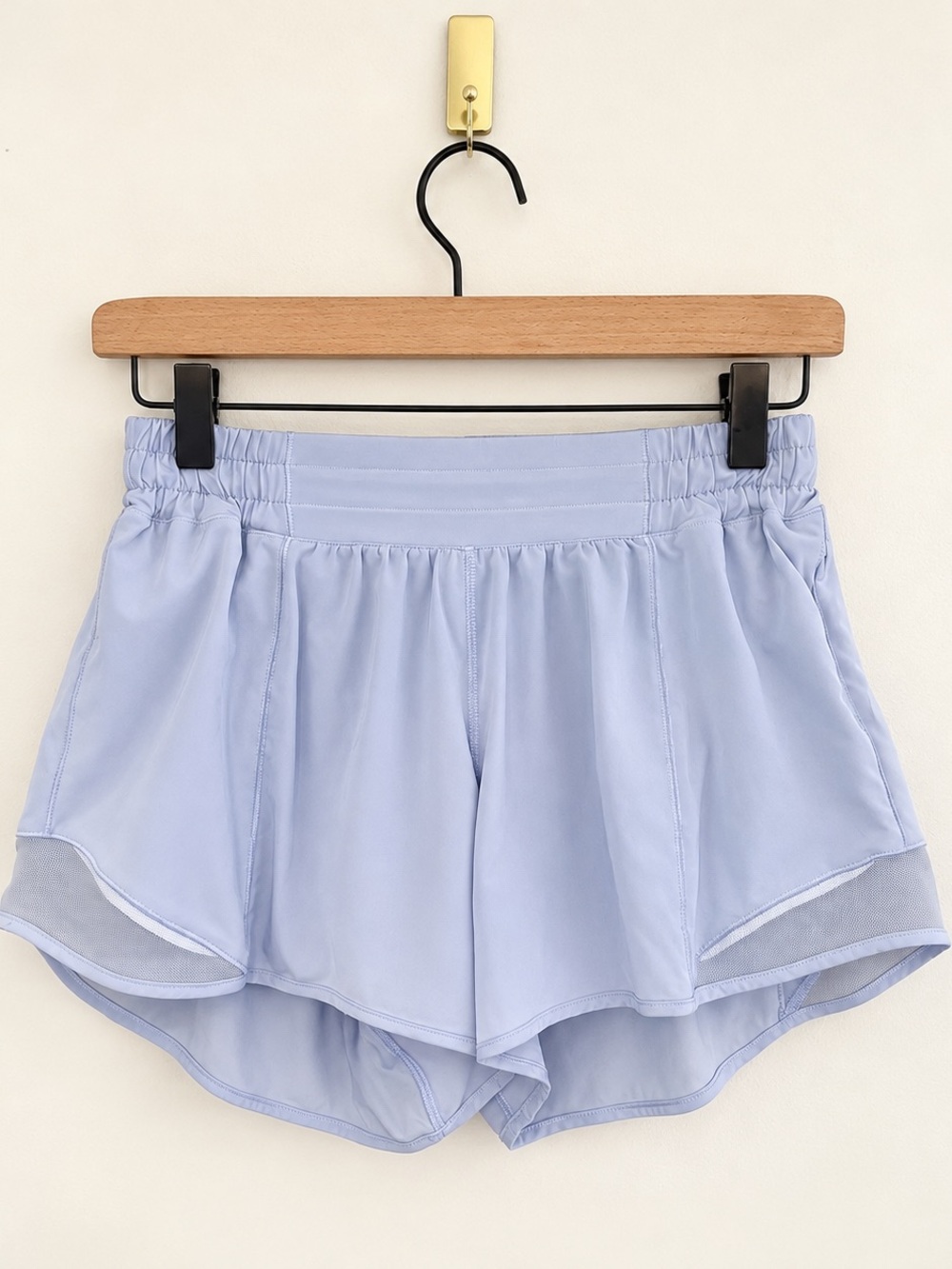 Lululemon Hotty Hot Shorts Light Blue Lined Running Size 6